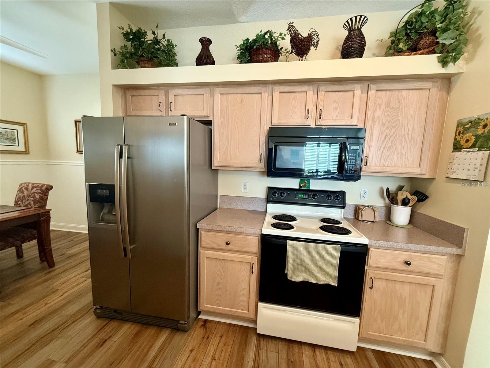 Image 11 of 36 For 11122 73rd Court