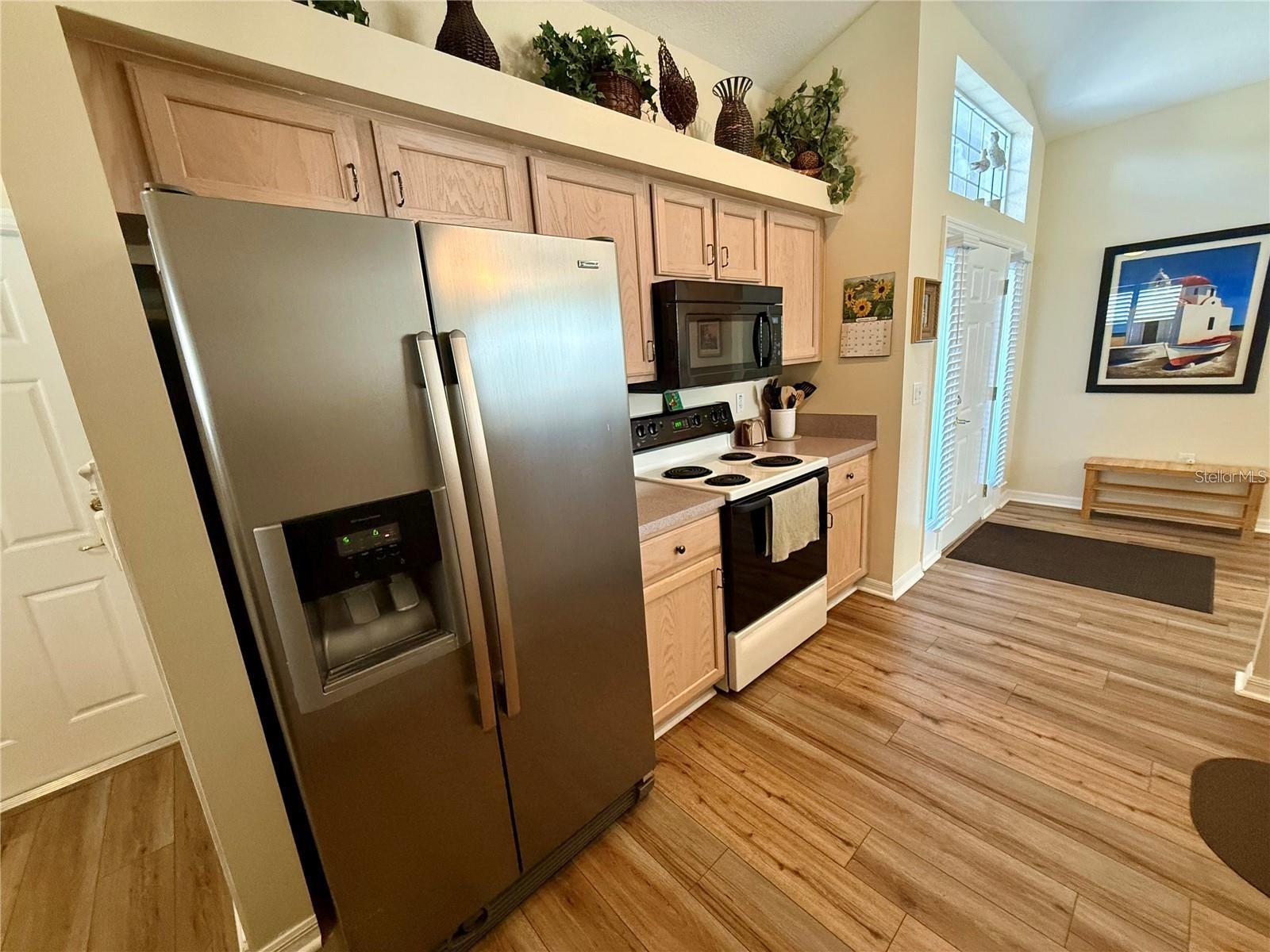 Image 15 of 36 For 11122 73rd Court