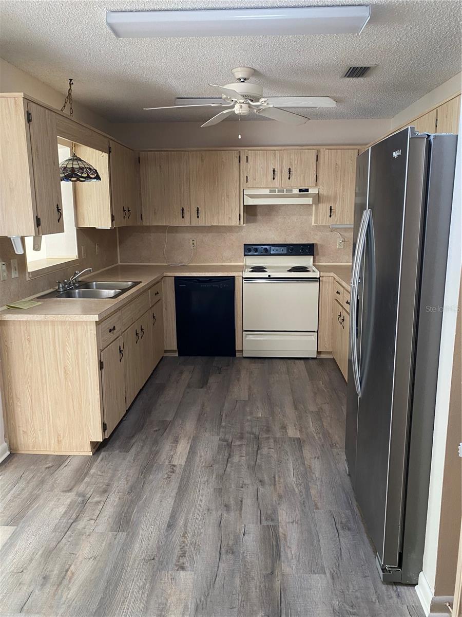 Image 4 of 44 For 8666 92nd Lane C