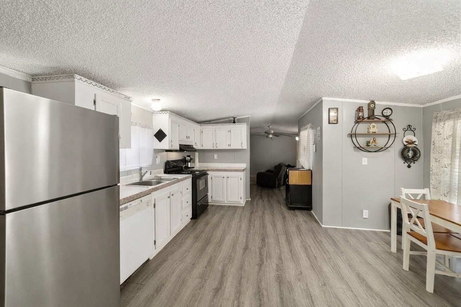 Image 13 of 73 For 13261 155th Lane