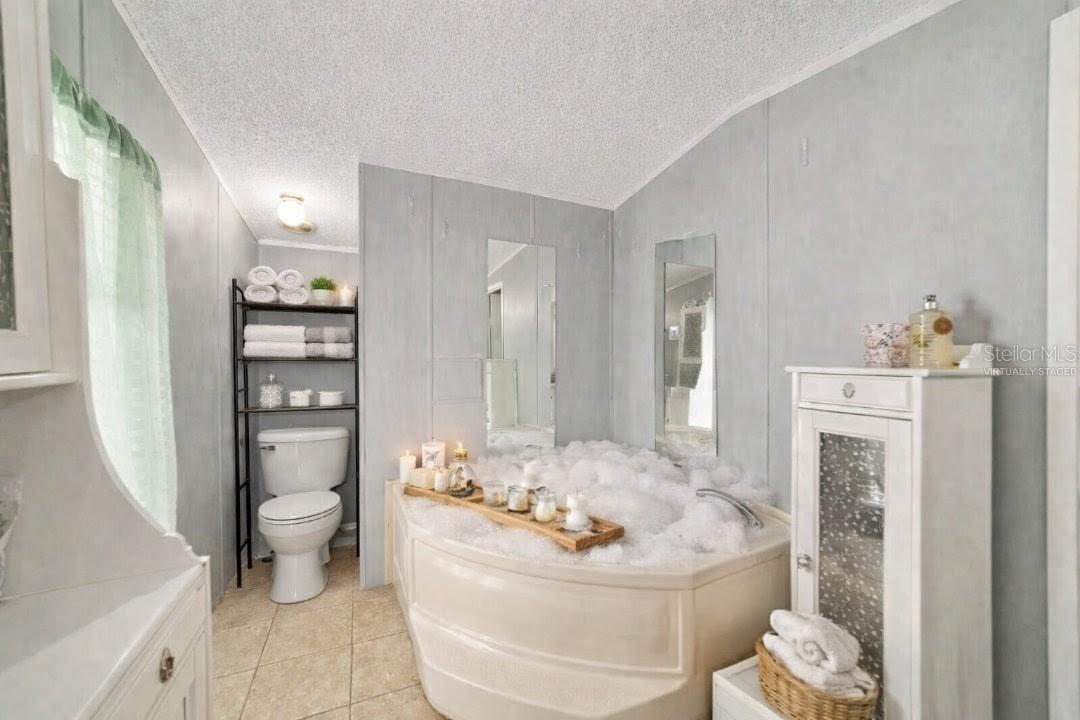 Image 21 of 73 For 13261 155th Lane