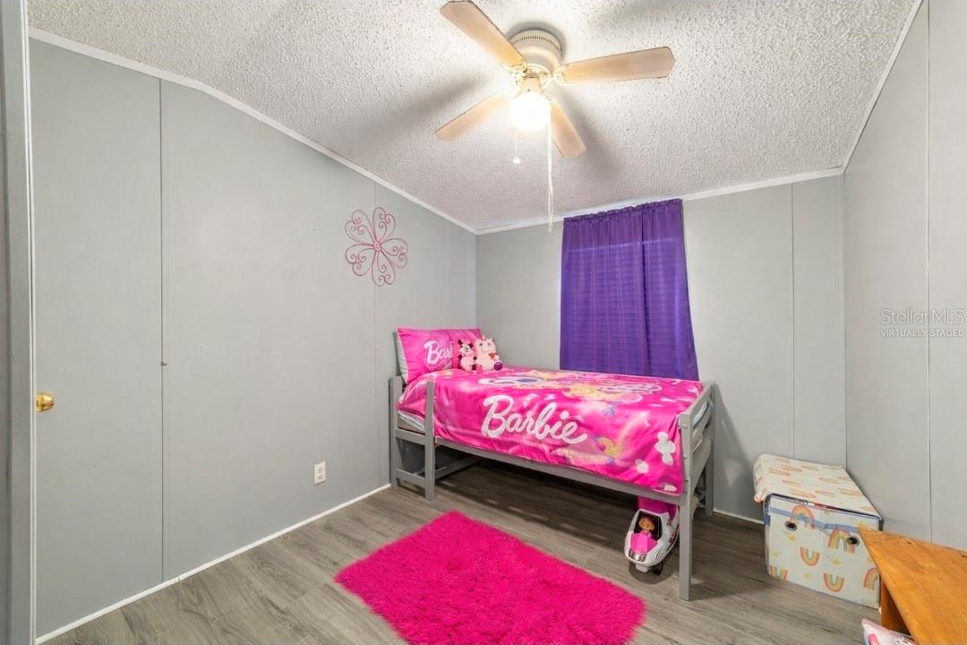 Image 26 of 73 For 13261 155th Lane