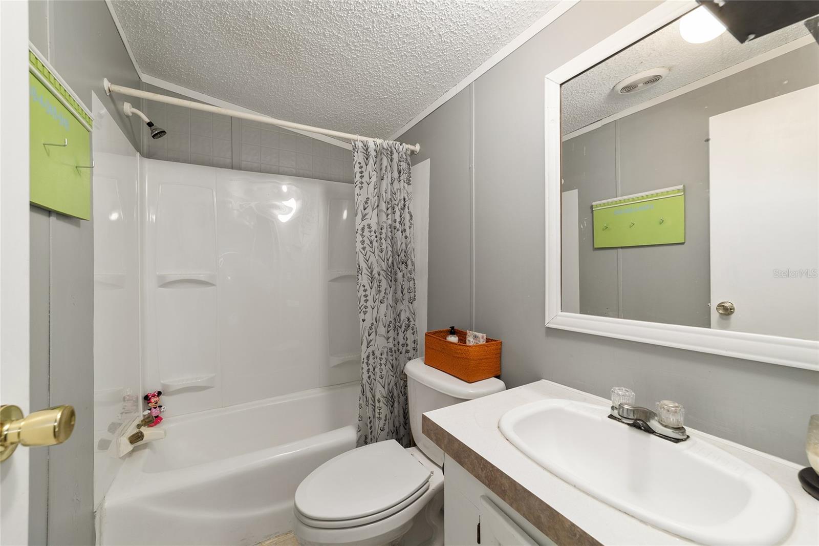 Image 28 of 73 For 13261 155th Lane