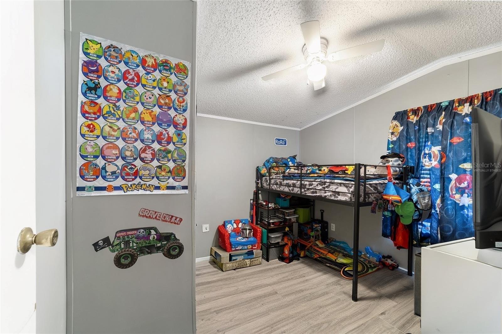 Image 29 of 73 For 13261 155th Lane