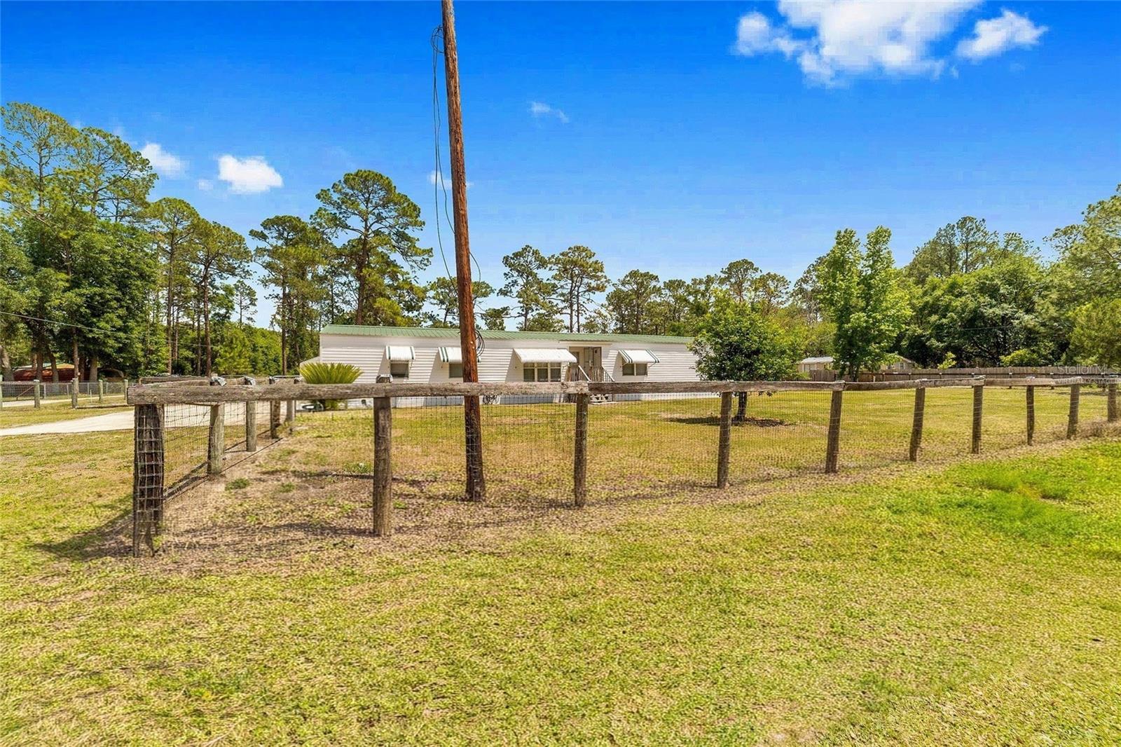 Image 35 of 73 For 13261 155th Lane