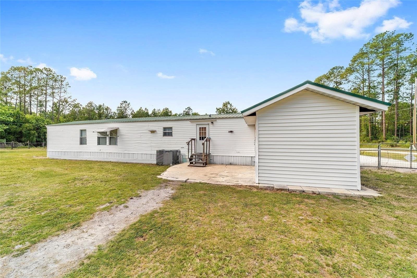 Image 41 of 73 For 13261 155th Lane