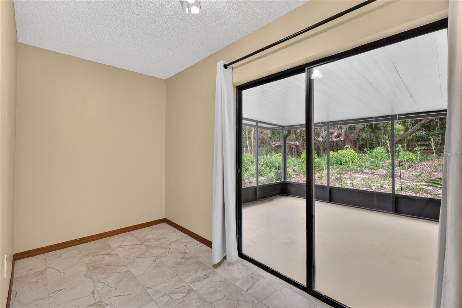 Image 15 of 34 For 40248 Orange Circle