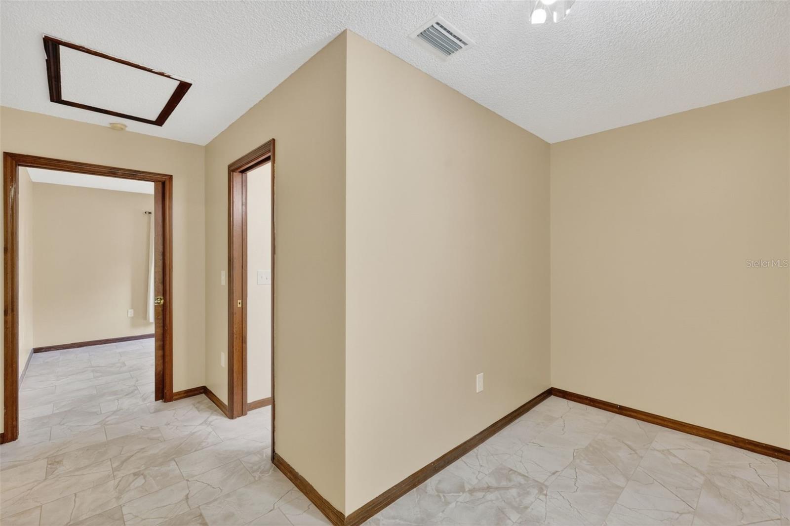 Image 16 of 34 For 40248 Orange Circle