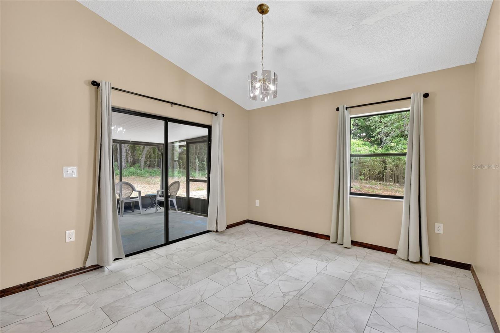 Image 7 of 34 For 40248 Orange Circle