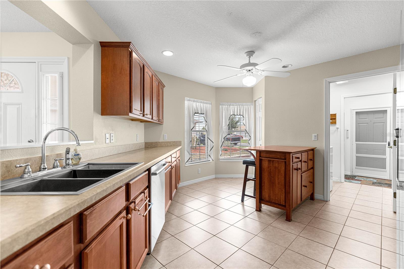 Image 12 of 51 For 9162 102nd Circle