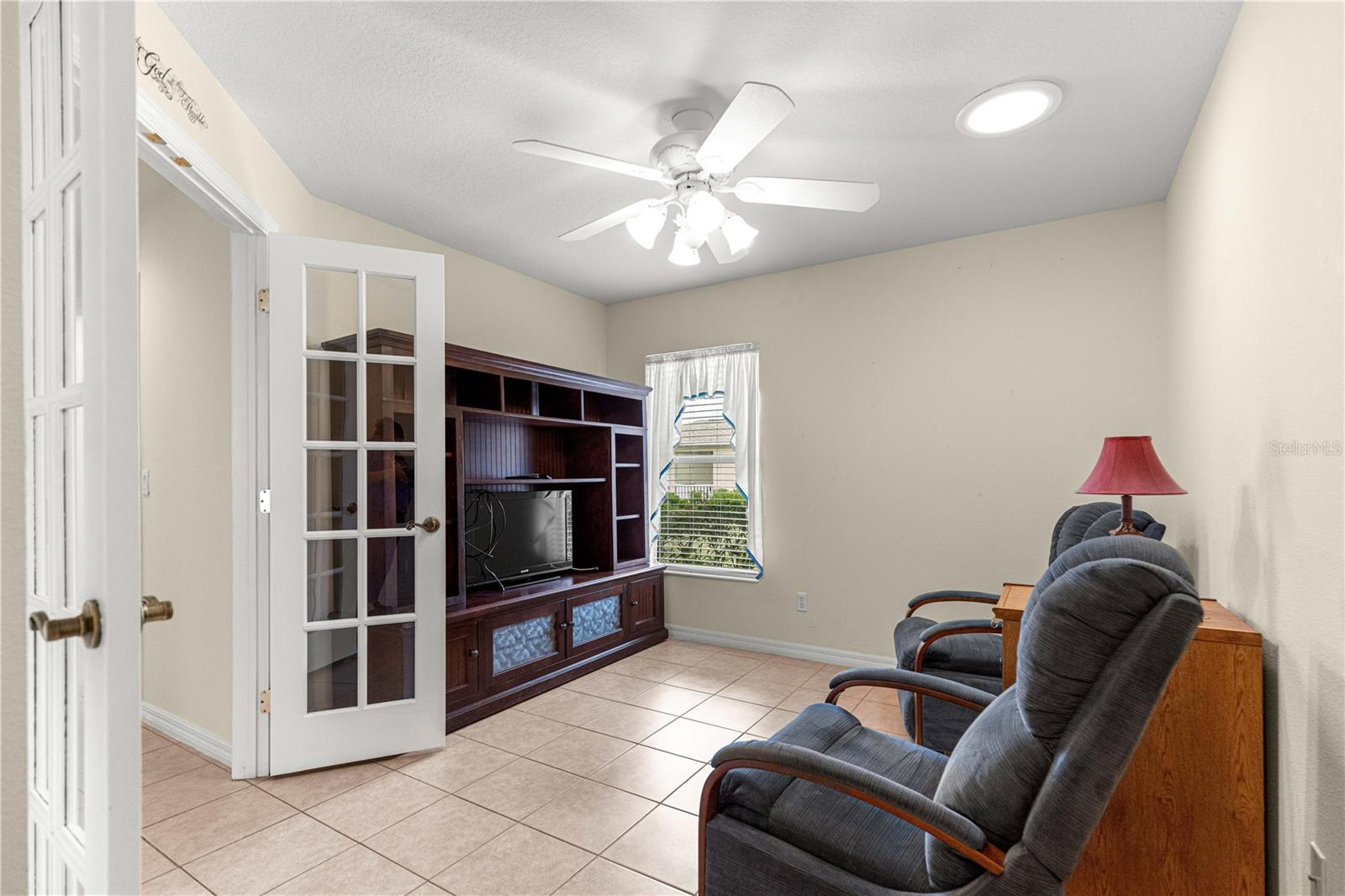 Image 15 of 51 For 9162 102nd Circle