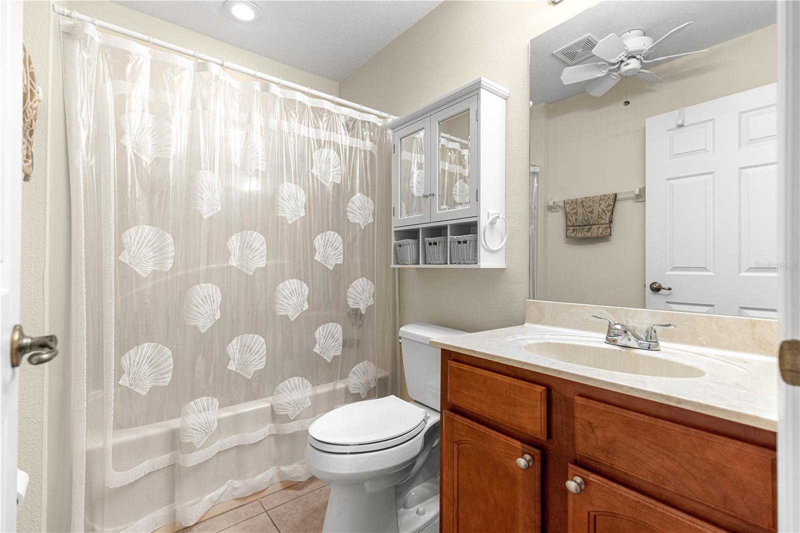 Image 18 of 51 For 9162 102nd Circle