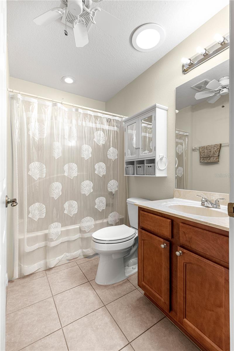 Image 19 of 51 For 9162 102nd Circle