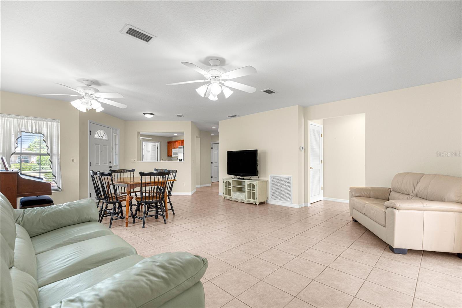 Image 23 of 51 For 9162 102nd Circle