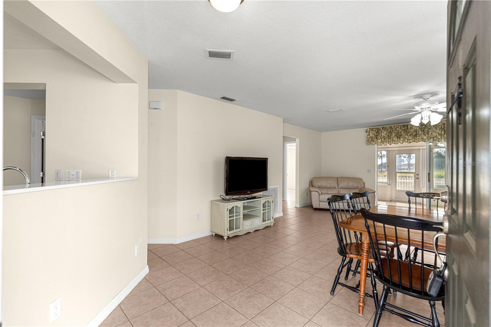 Image 7 of 51 For 9162 102nd Circle