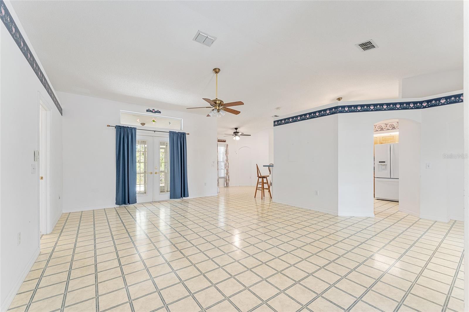 Image 14 of 74 For 8212 Zaval Avenue