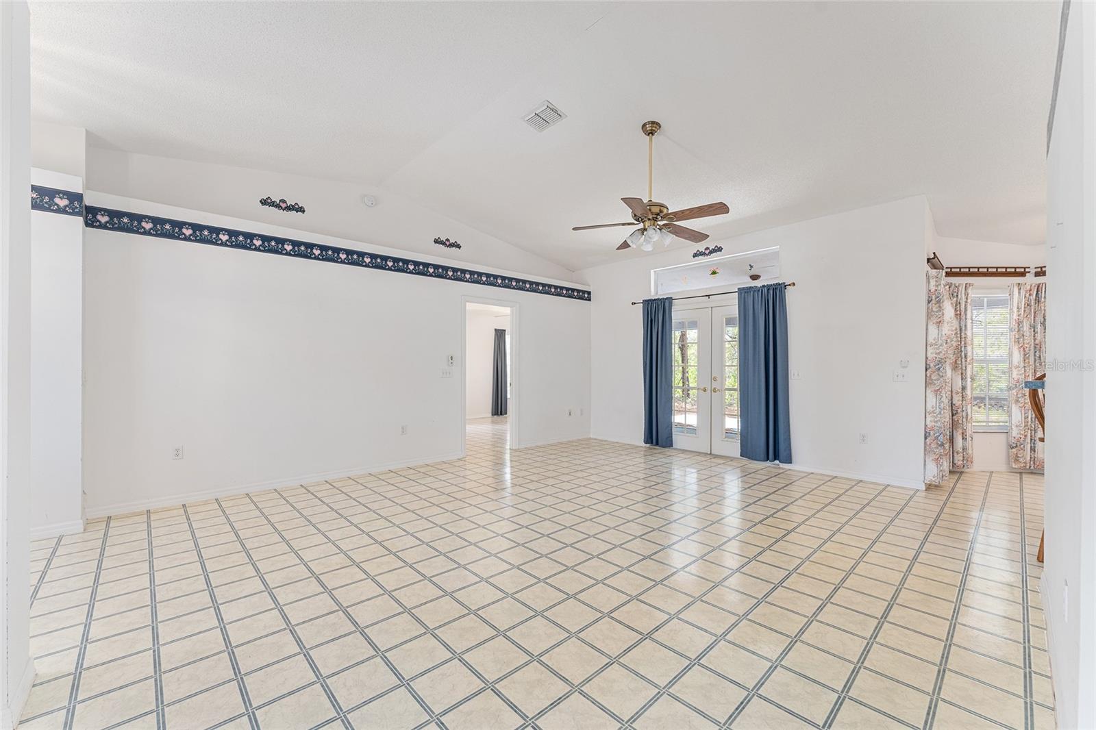 Image 19 of 74 For 8212 Zaval Avenue