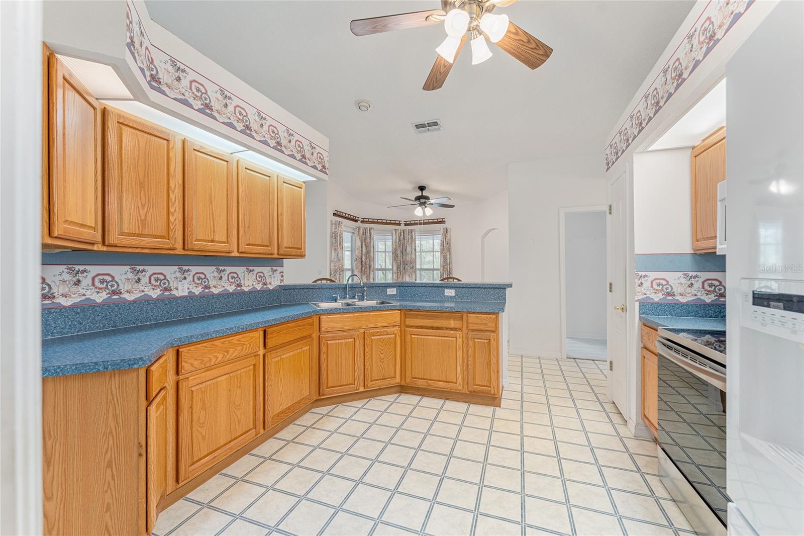 Image 25 of 74 For 8212 Zaval Avenue