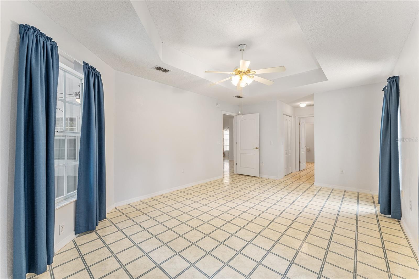 Image 29 of 74 For 8212 Zaval Avenue