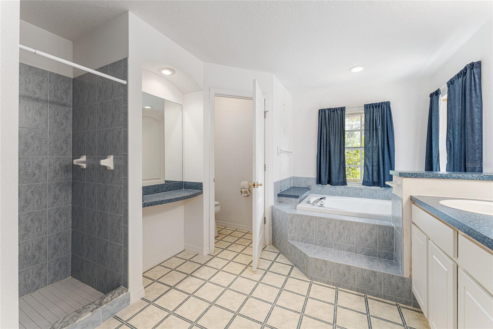 Image 35 of 74 For 8212 Zaval Avenue