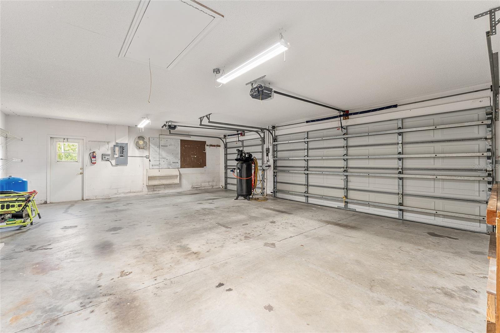 Image 55 of 74 For 8212 Zaval Avenue