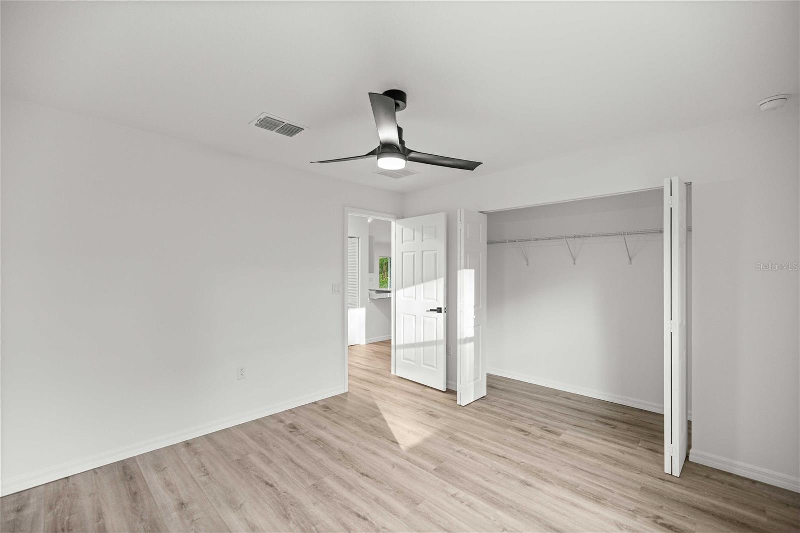 Image 14 of 20 For 11370 123rd Avenue