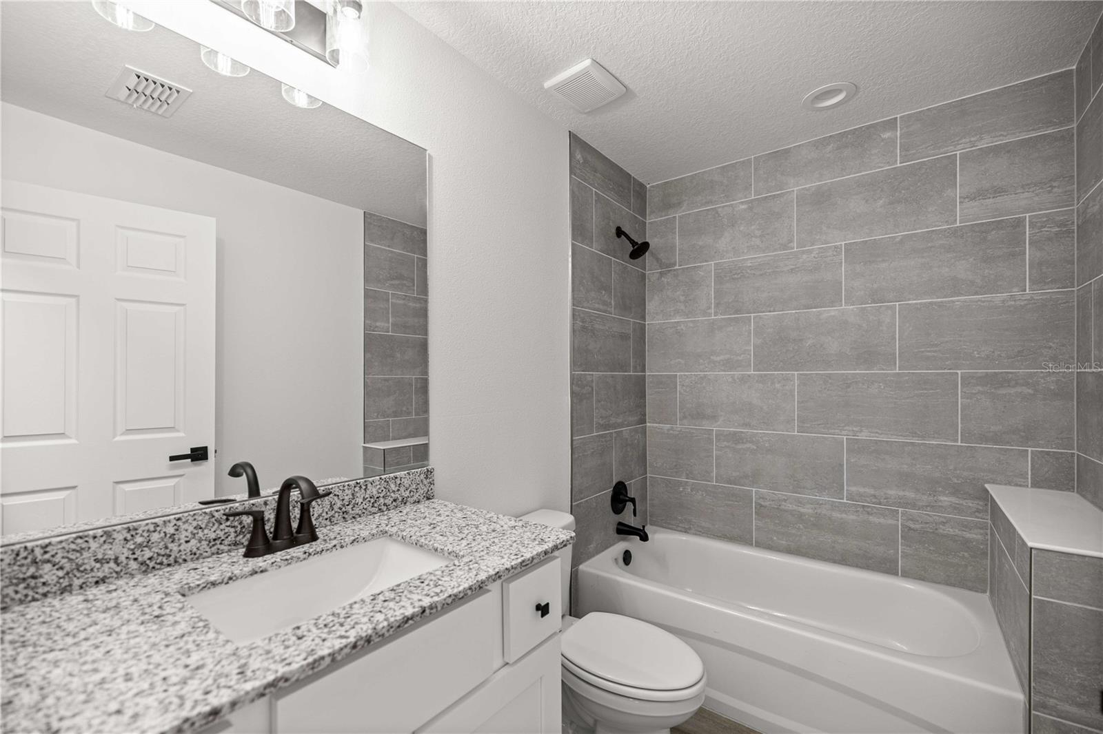 Image 15 of 20 For 11370 123rd Avenue