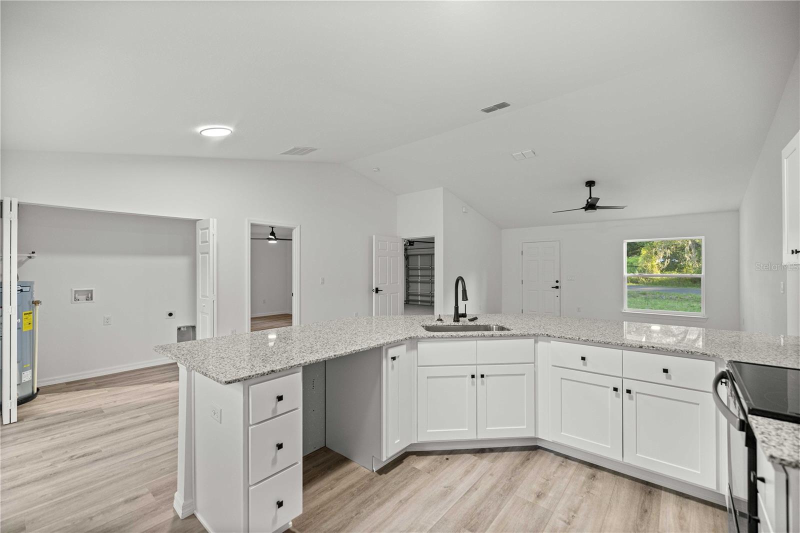 Image 8 of 20 For 11370 123rd Avenue