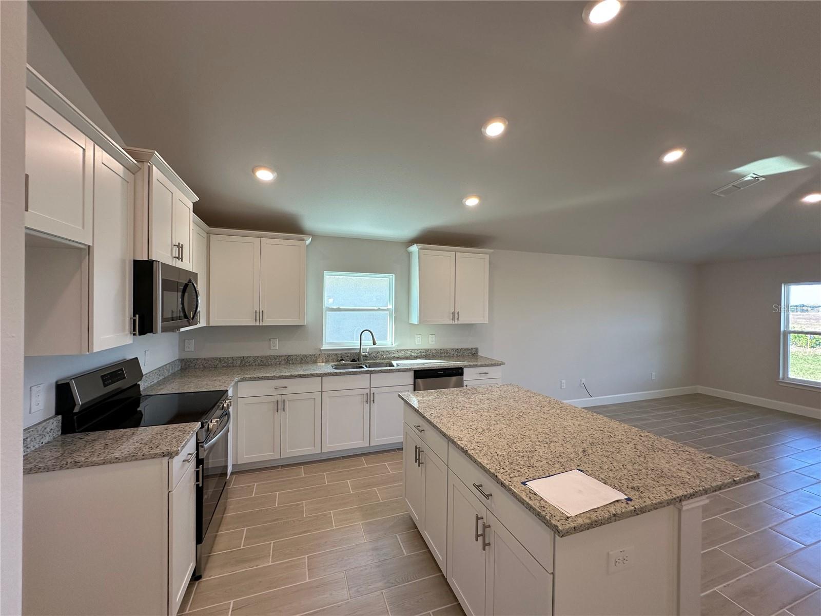 Image 11 of 18 For 12535 48th Terrace