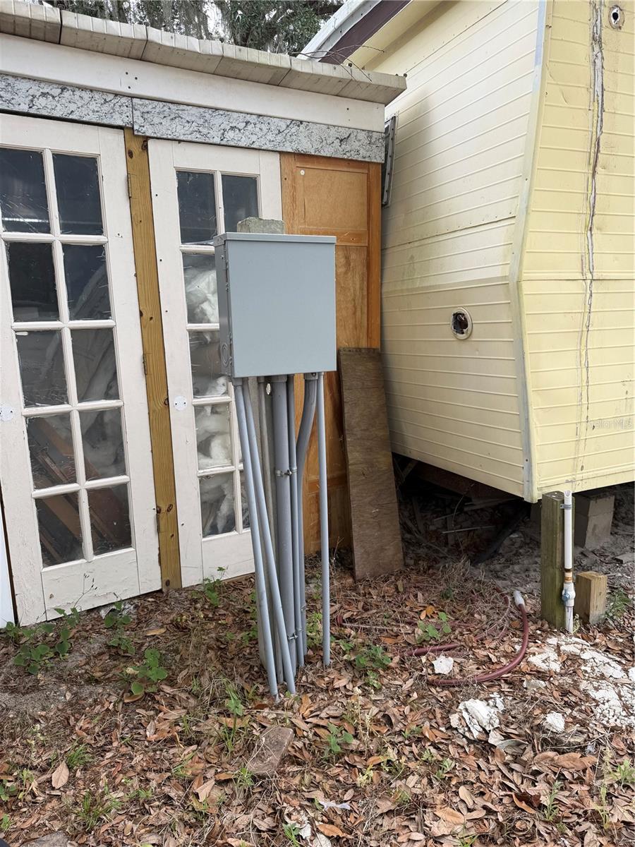 Image 3 of 6 For 11259 10th Terrace