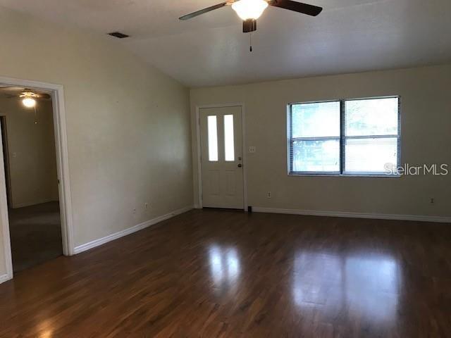 Image 4 of 12 For 3026 39 Place