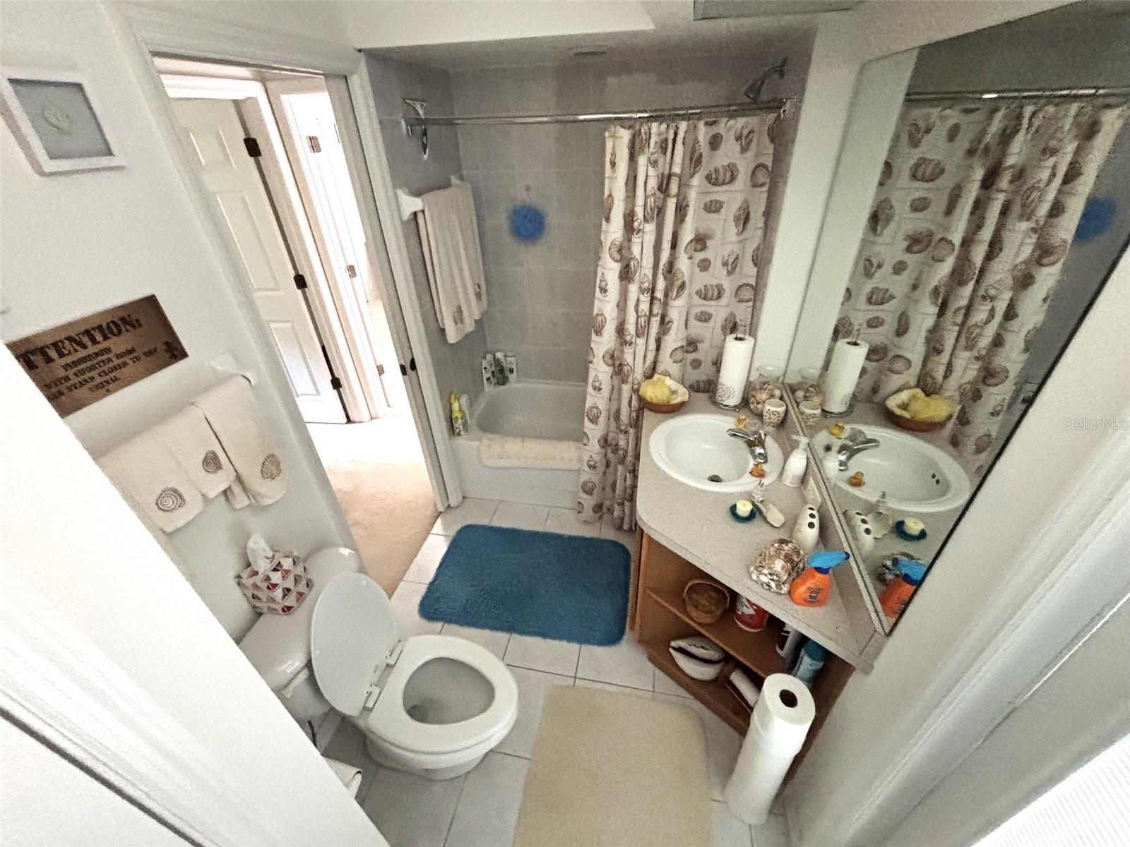 Image 21 of 31 For 66 Lone Pine Street