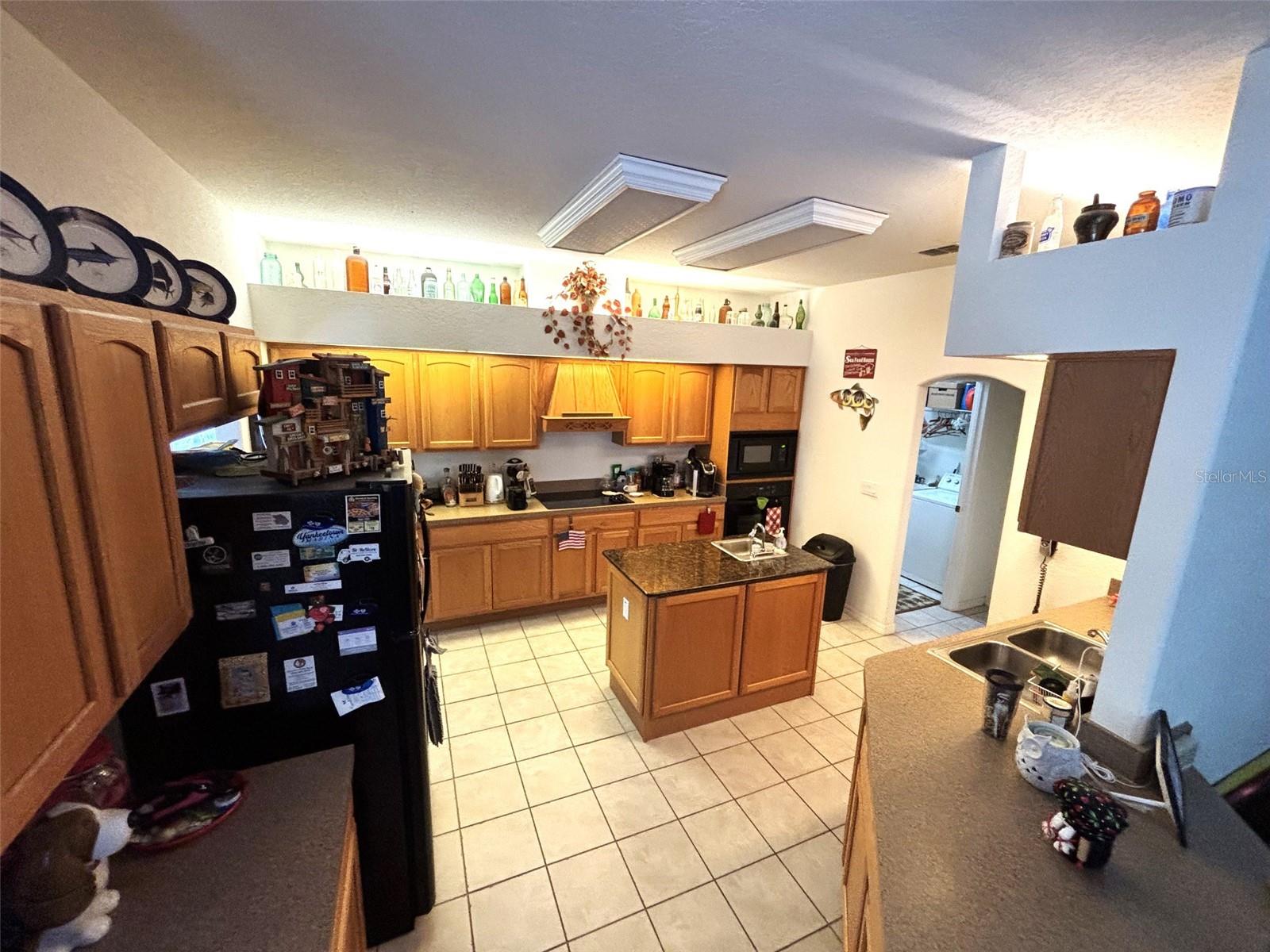 Image 4 of 31 For 66 Lone Pine Street