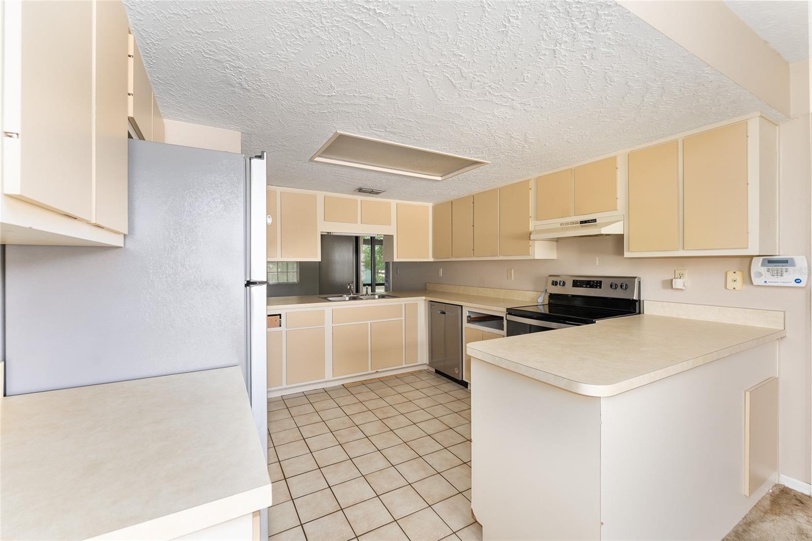 Image 13 of 60 For 11300 74th Avenue