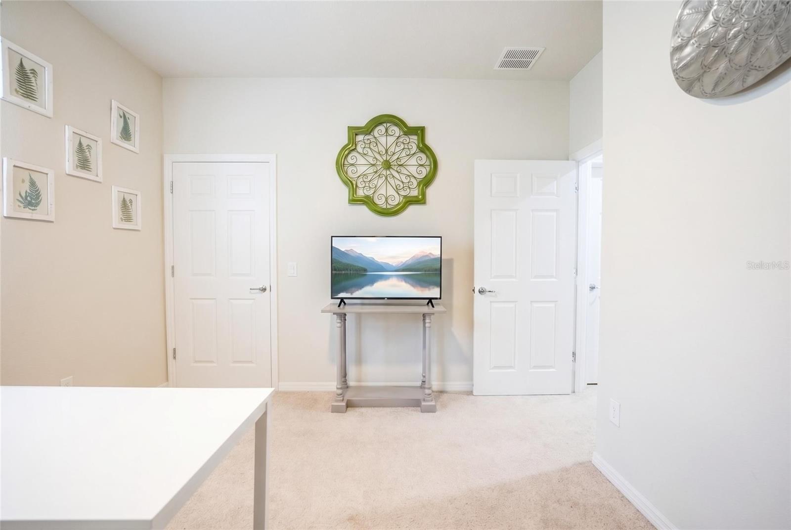 Image 19 of 61 For 9186 70th Loop