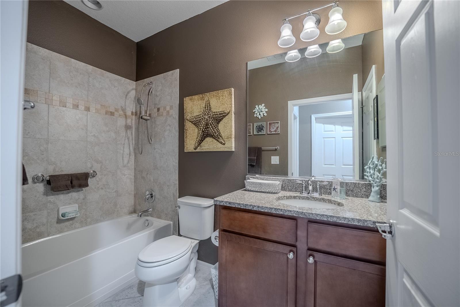 Image 21 of 61 For 9186 70th Loop