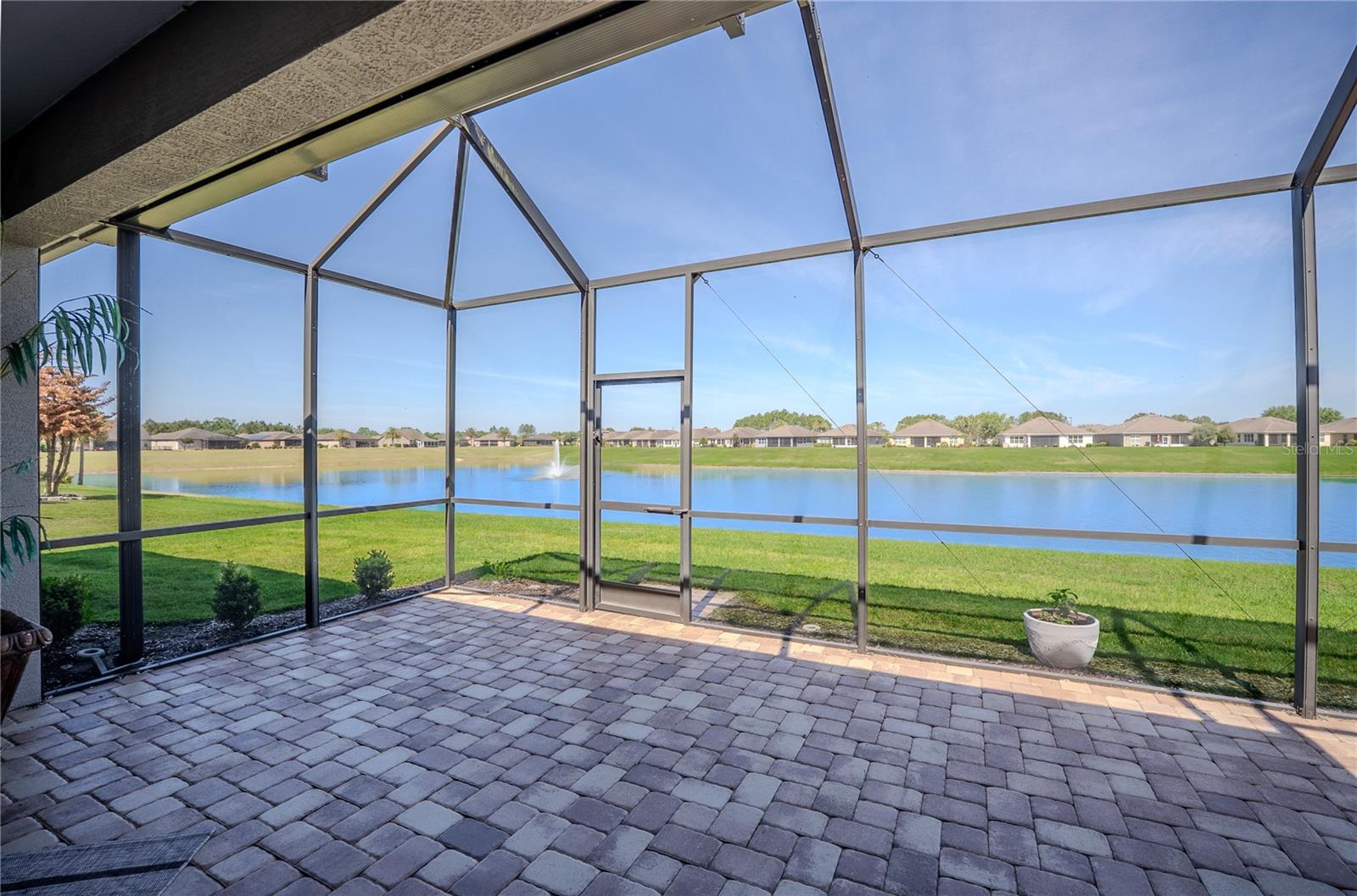 Image 49 of 61 For 9186 70th Loop