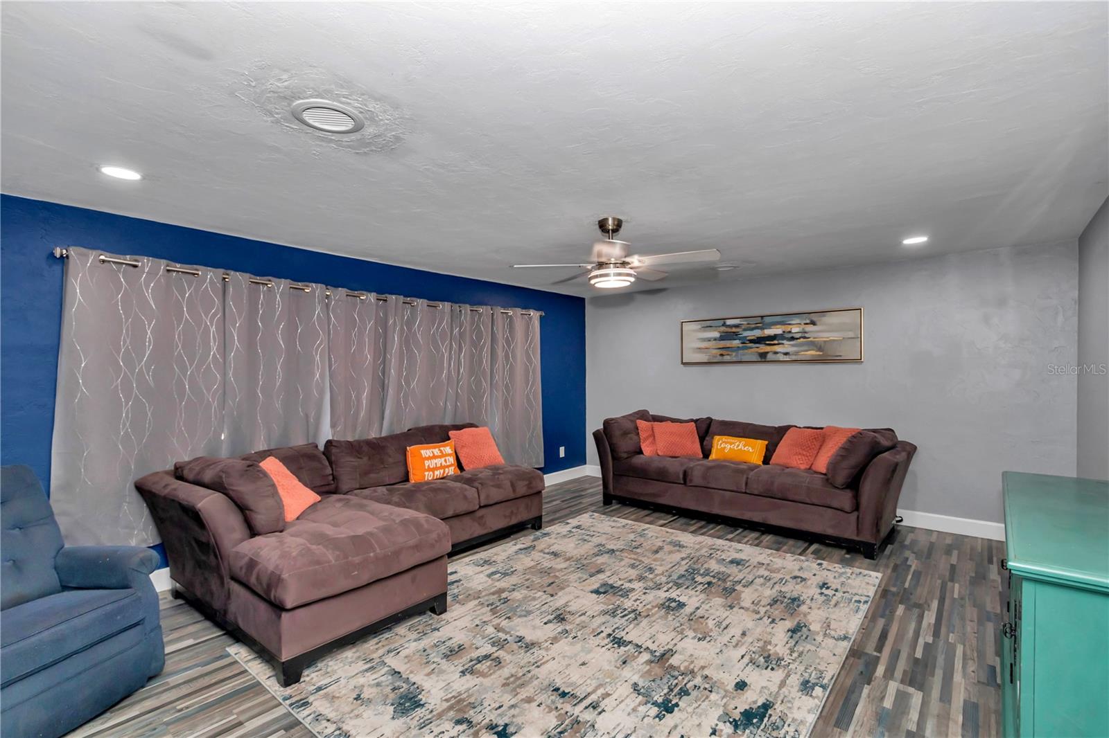 Image 14 of 45 For 2433 2nd Street