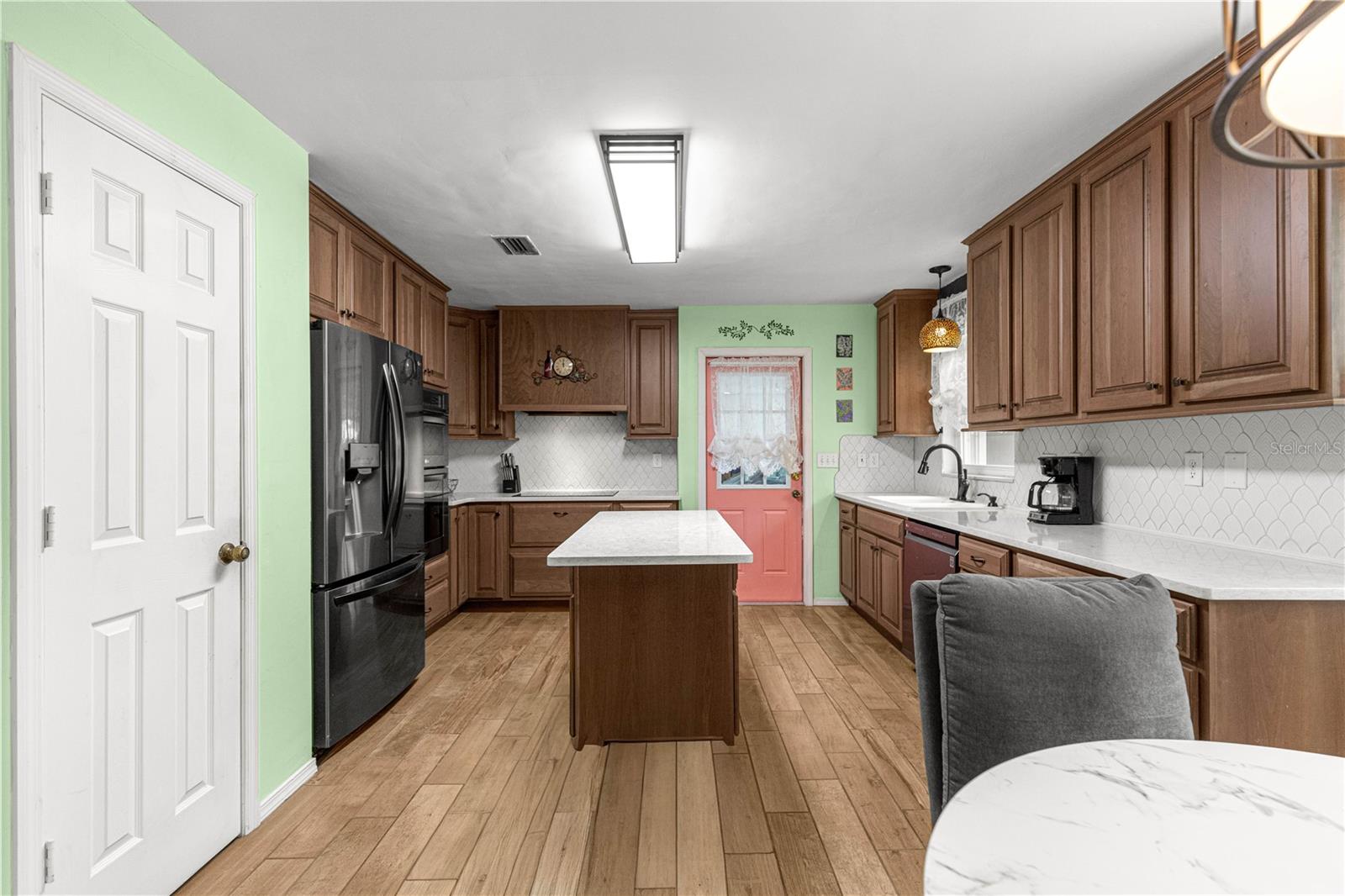 Image 12 of 41 For 3500 31st Terrace
