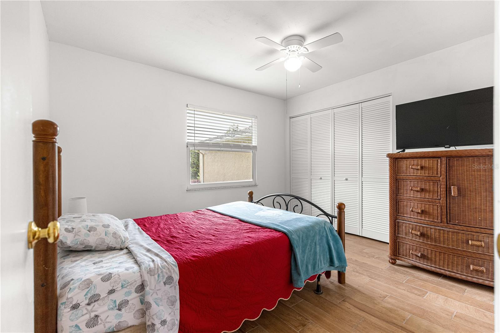 Image 21 of 41 For 3500 31st Terrace