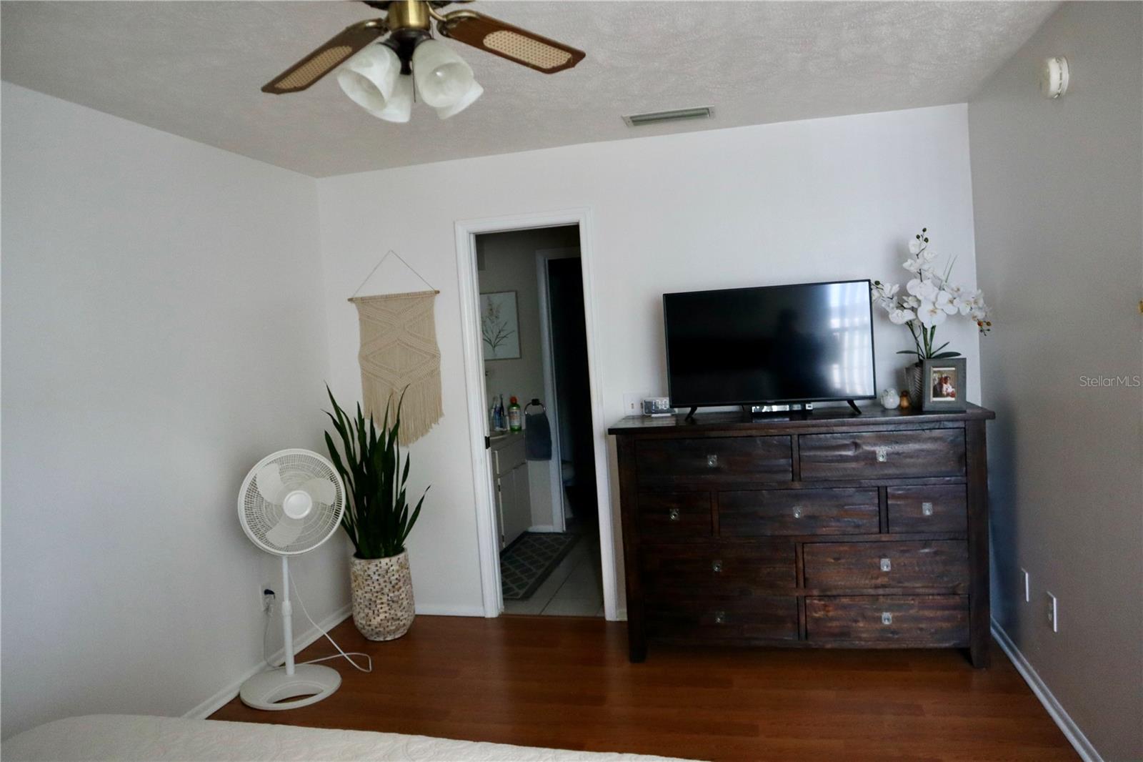 Image 17 of 83 For 3929 21st Lane