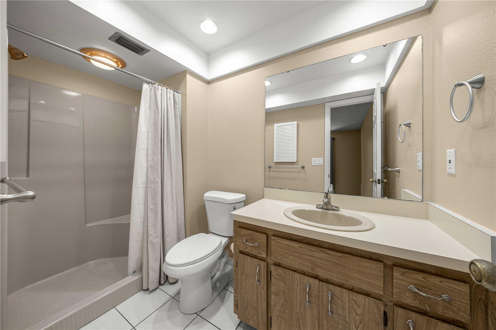 Image 12 of 29 For 3856 19th Street Circle