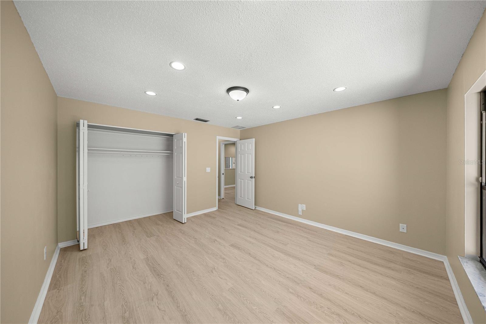 Image 15 of 29 For 3856 19th Street Circle