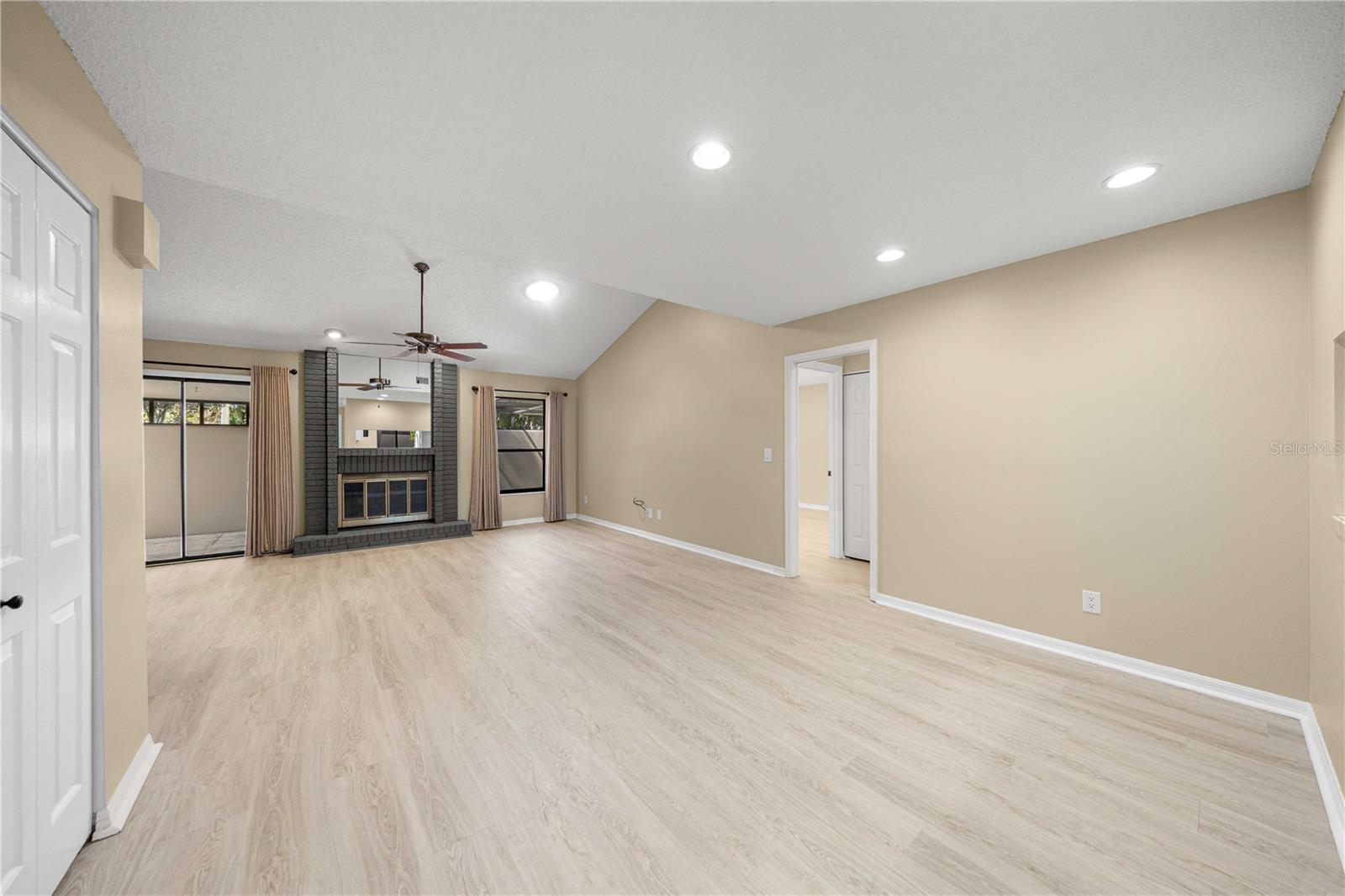 Image 6 of 29 For 3856 19th Street Circle