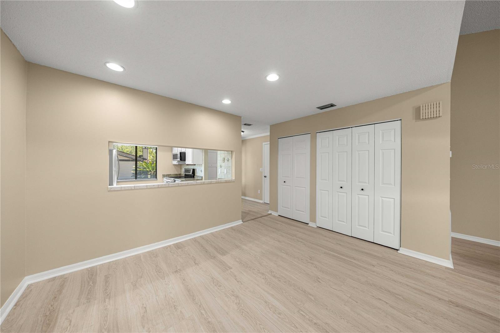 Image 7 of 29 For 3856 19th Street Circle