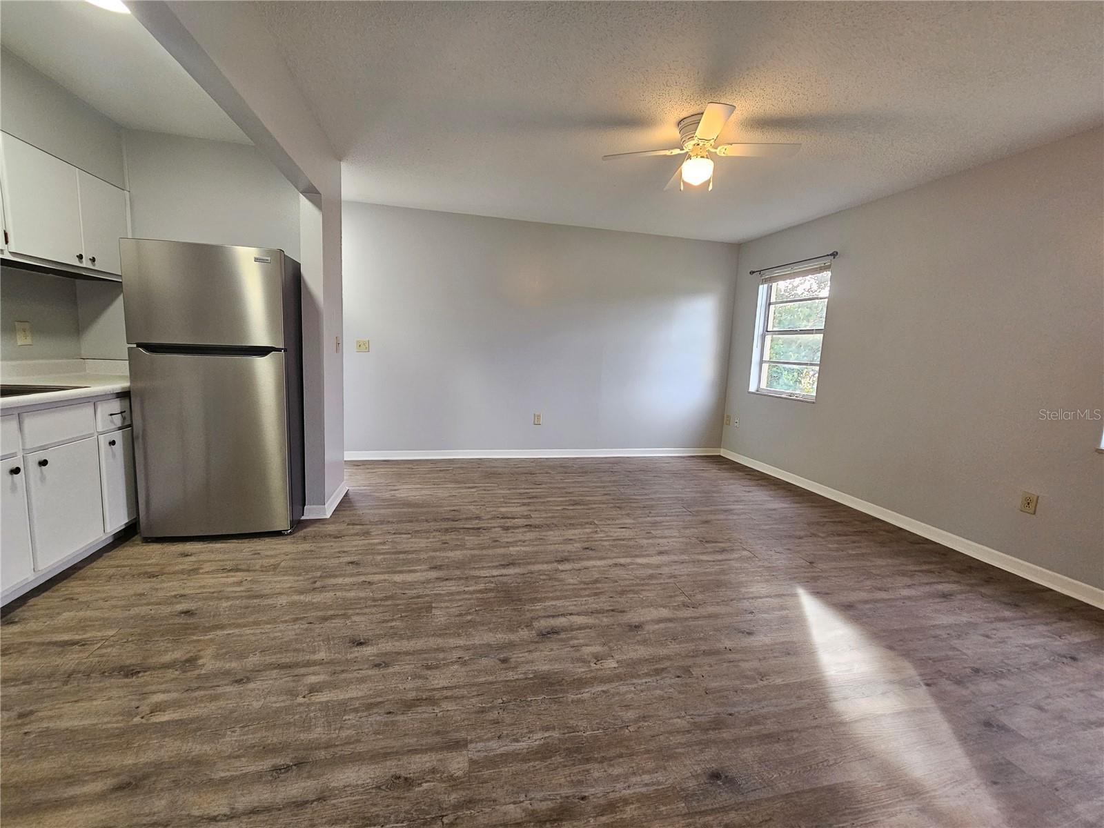 Image 6 of 10 For 2621 33 Avenue