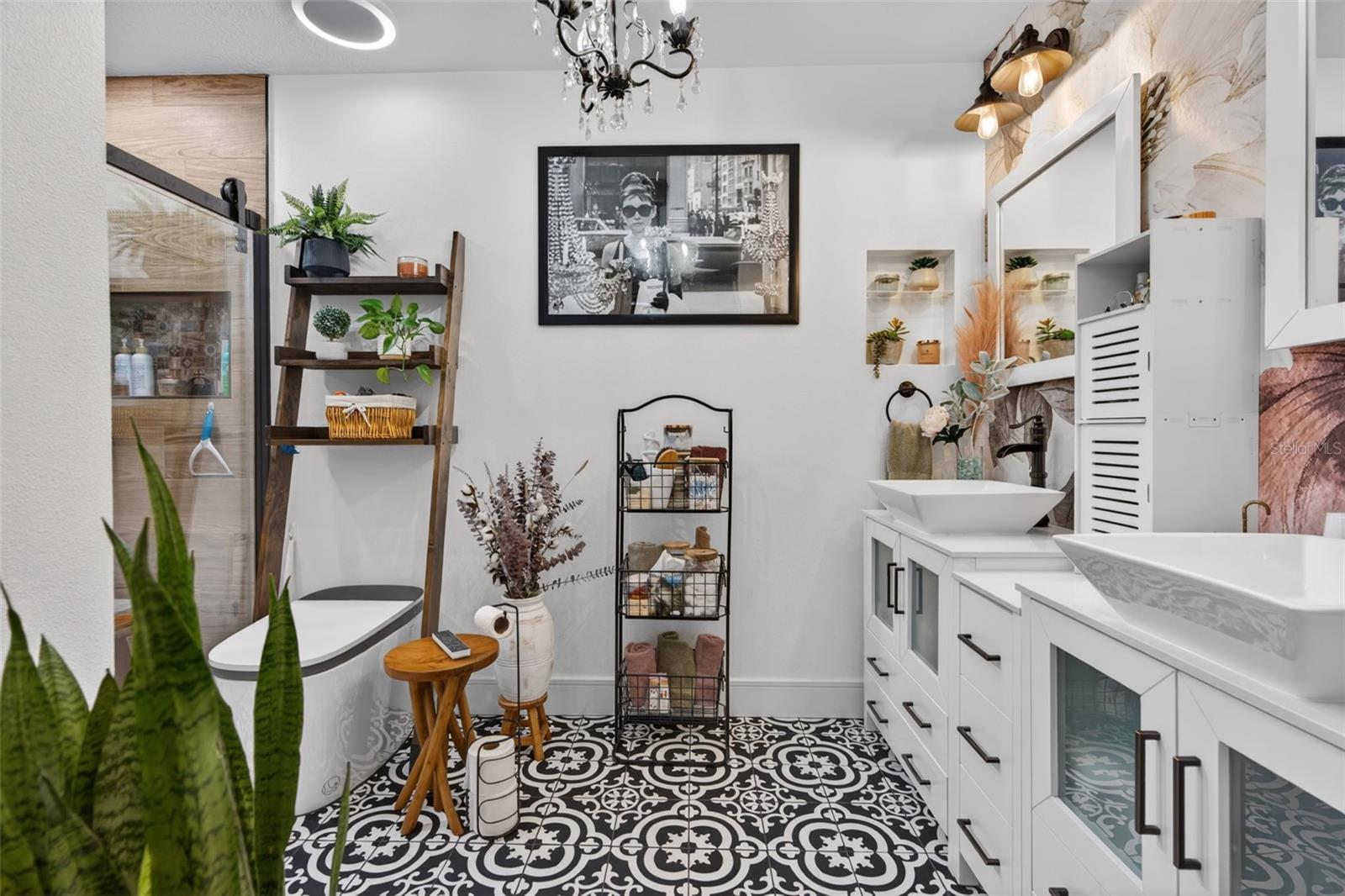 Image 19 of 49 For 3070 Laurel Street