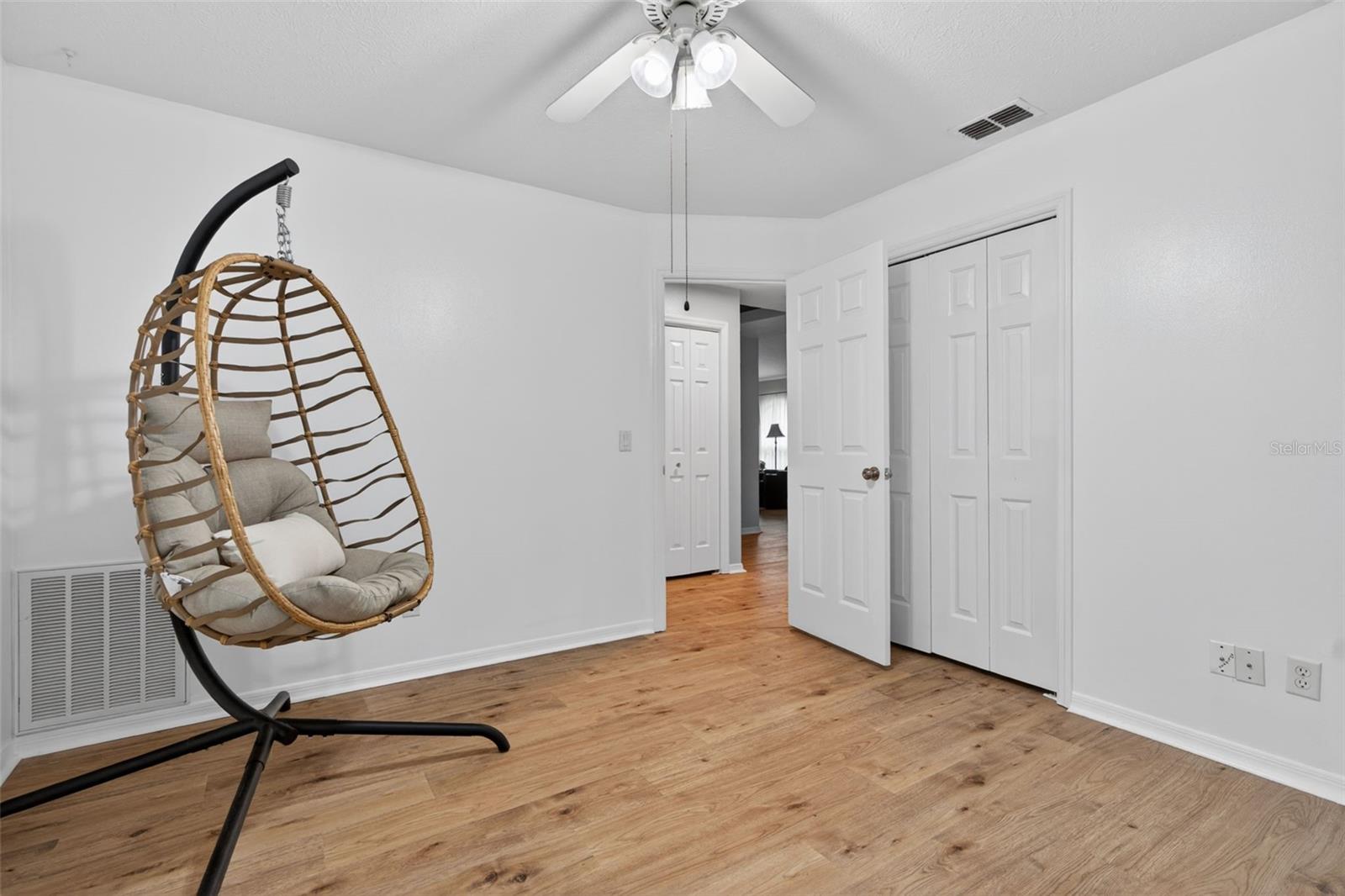 Image 31 of 49 For 3070 Laurel Street