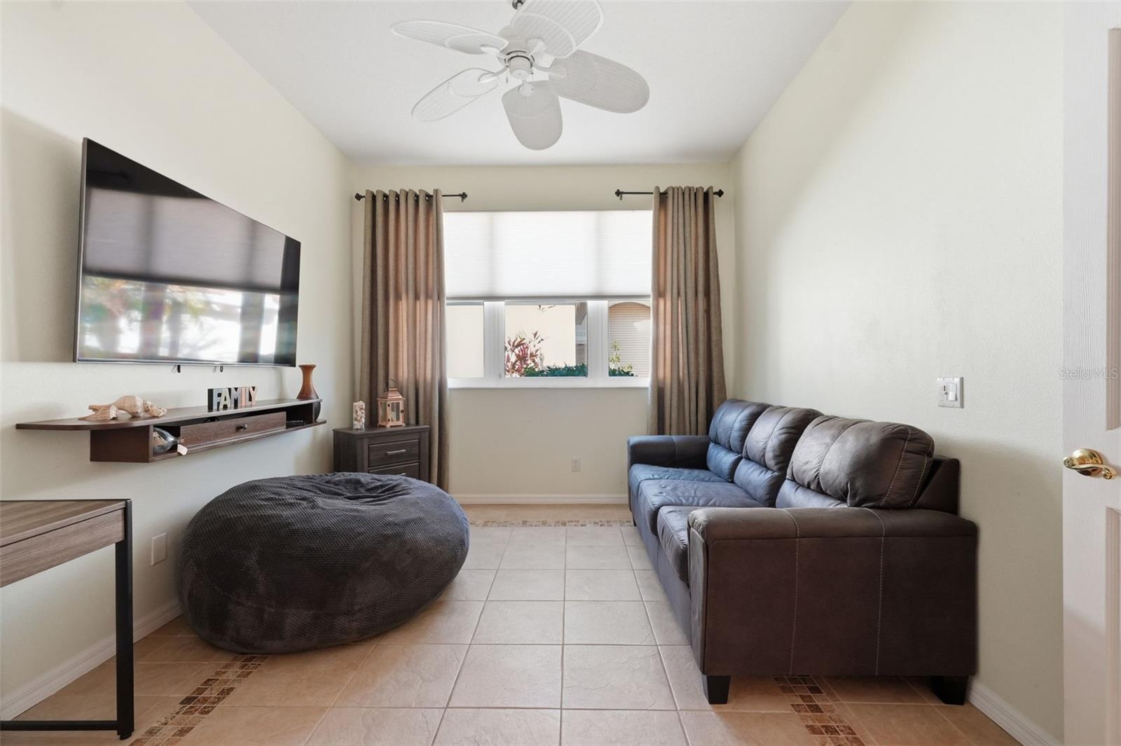 Image 18 of 65 For 5127 Hanging Moss Lane