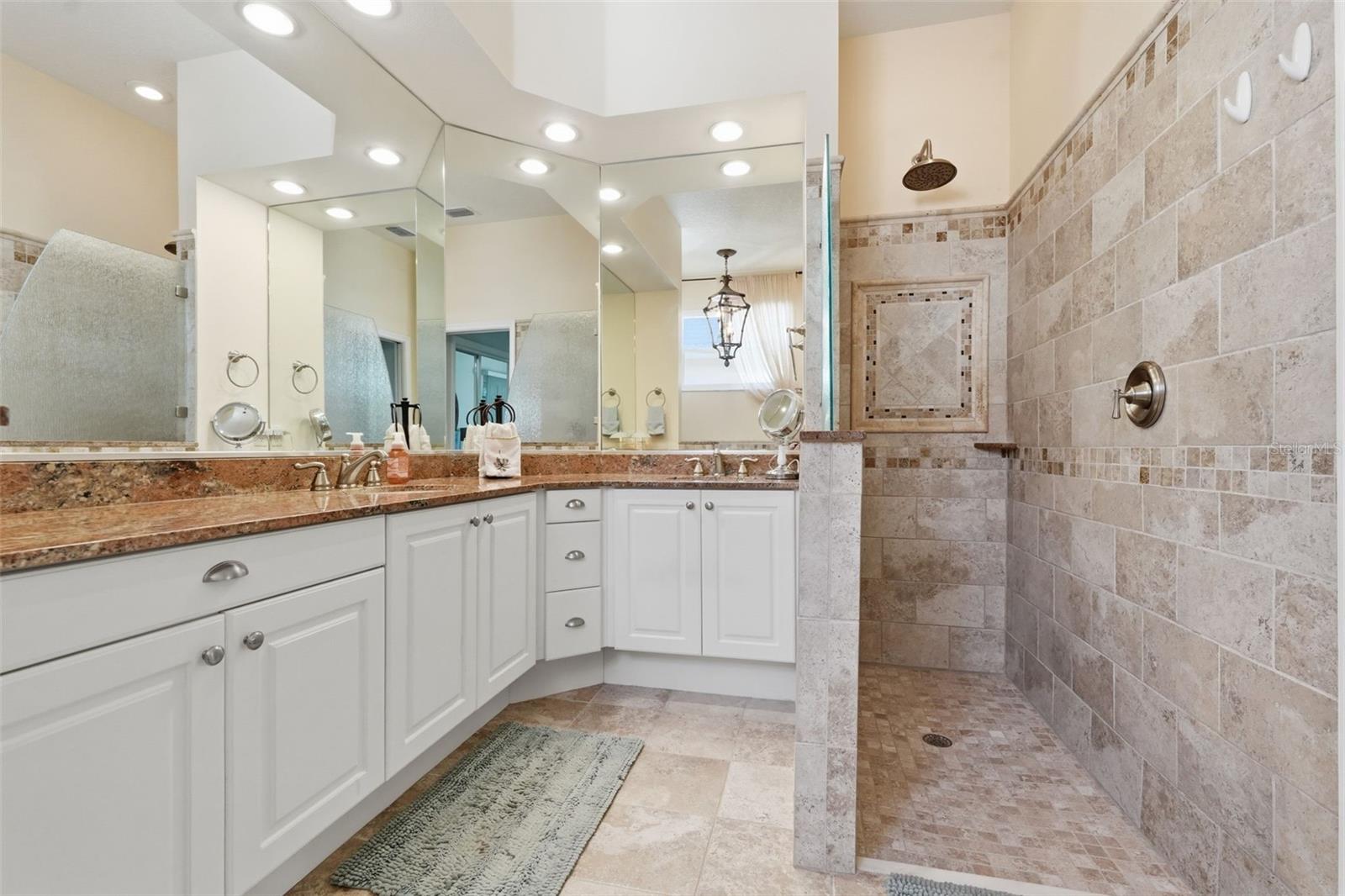 Image 32 of 65 For 5127 Hanging Moss Lane